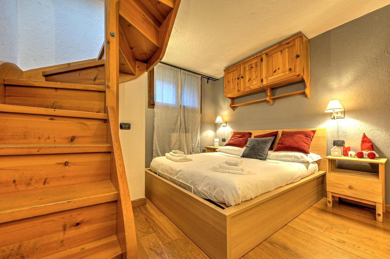 Appartamento Casa Julie - Accogliente Rifugio Nella Quiete - Cour 0157 Courmayeur Esterno foto