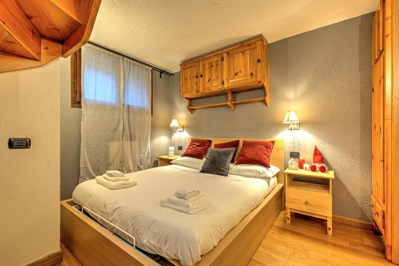 Appartamento Casa Julie - Accogliente Rifugio Nella Quiete - Cour 0157 Courmayeur Esterno foto